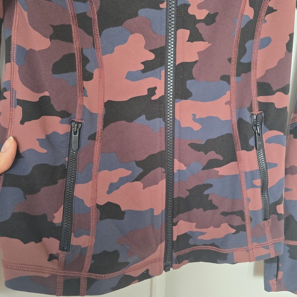 Lululemon Define - Picture 9 of 10